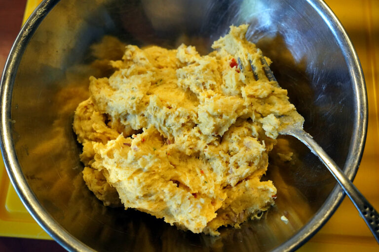 190709-kamasys_amsterdam_viskoekjes-maken-02-768x512